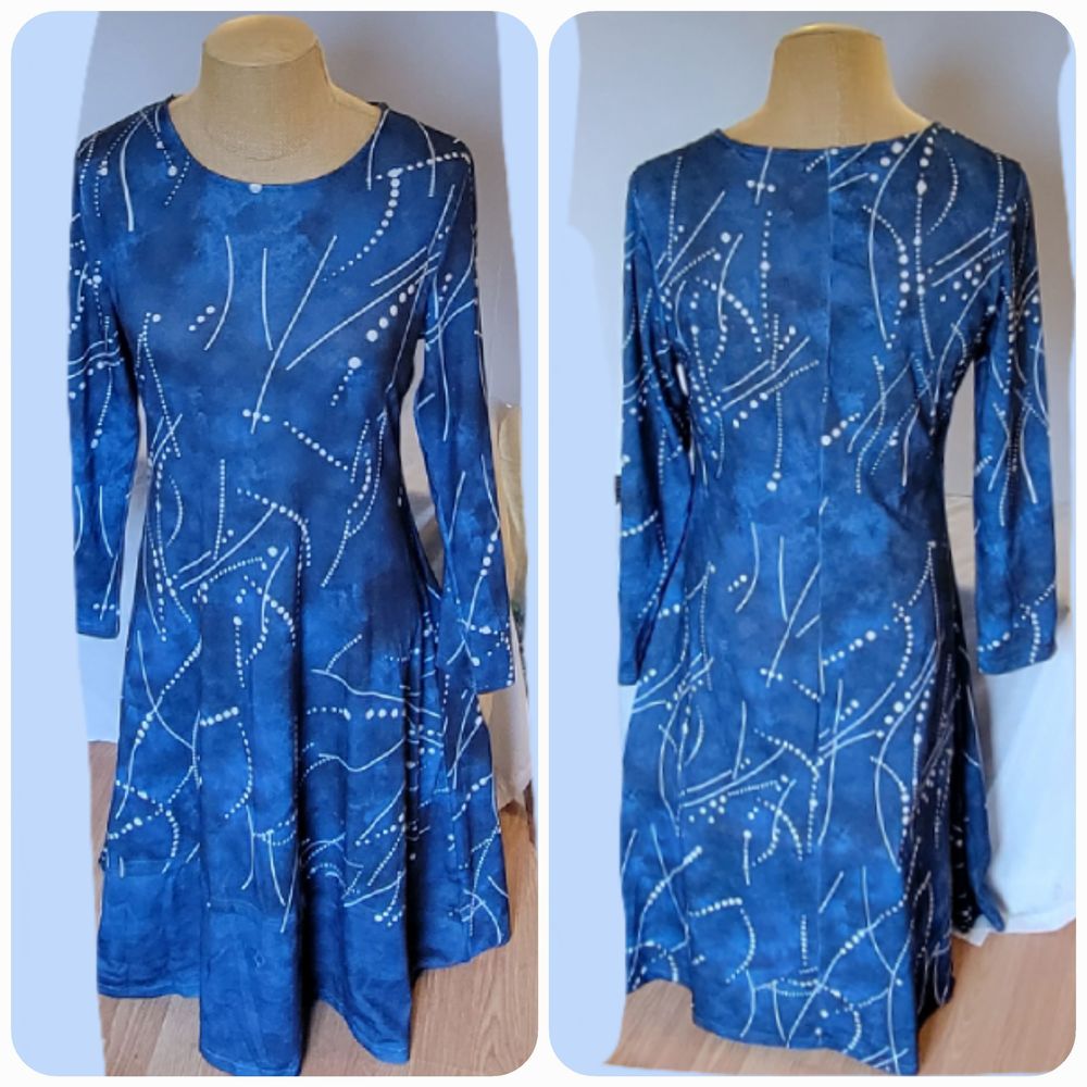 Blue and White Pattern